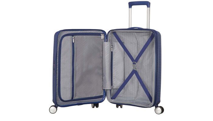 Innenorganisation mit zusätzlicher Reißverschlusstasche.