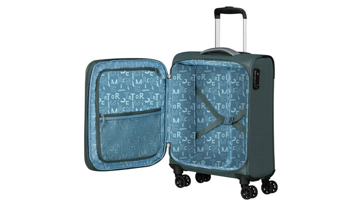 Voll ausgestatteter Innenraum: