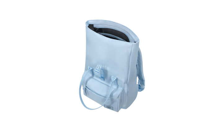 Large main compartment