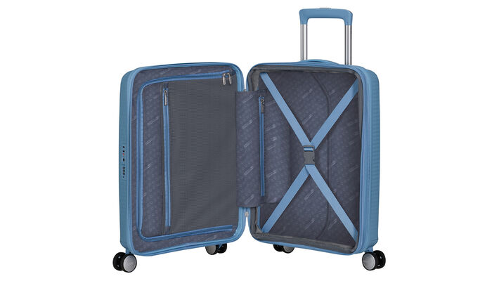 Interior organisation with extra zipped apron pocket 