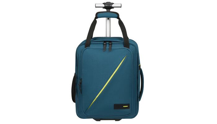 Fitting Ryanair and Easyjet free-on-board cabin bag policy