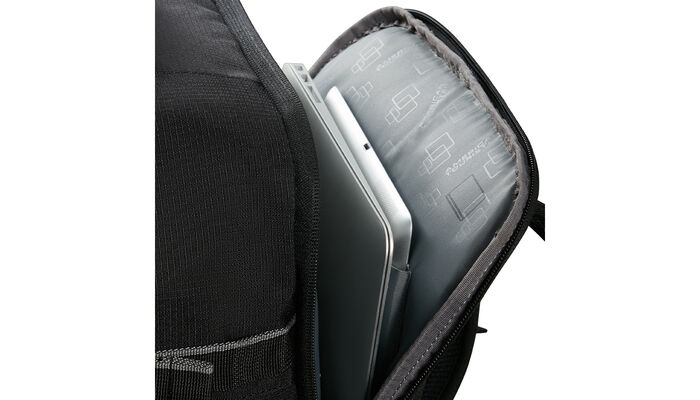 Laptop compartment 15.6"