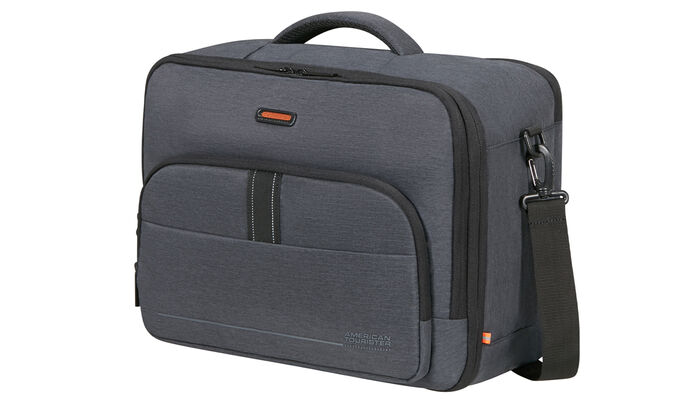 Fitting Ryanair and Wizz Air free-on-board cabin bag policy