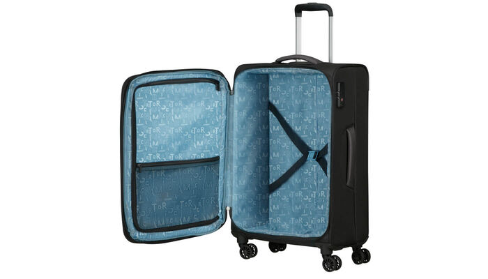 Voll ausgestatteter Innenraum: