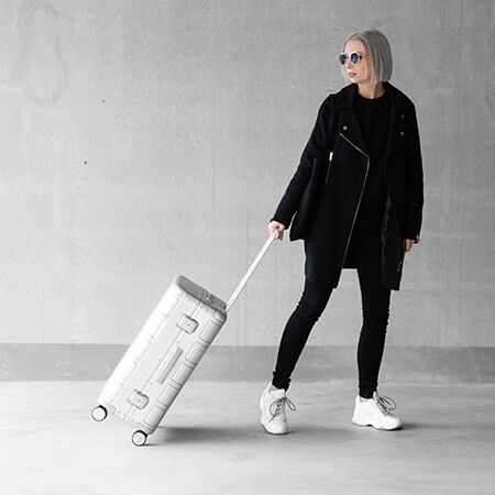 Alumo, our first aluminium suitcase